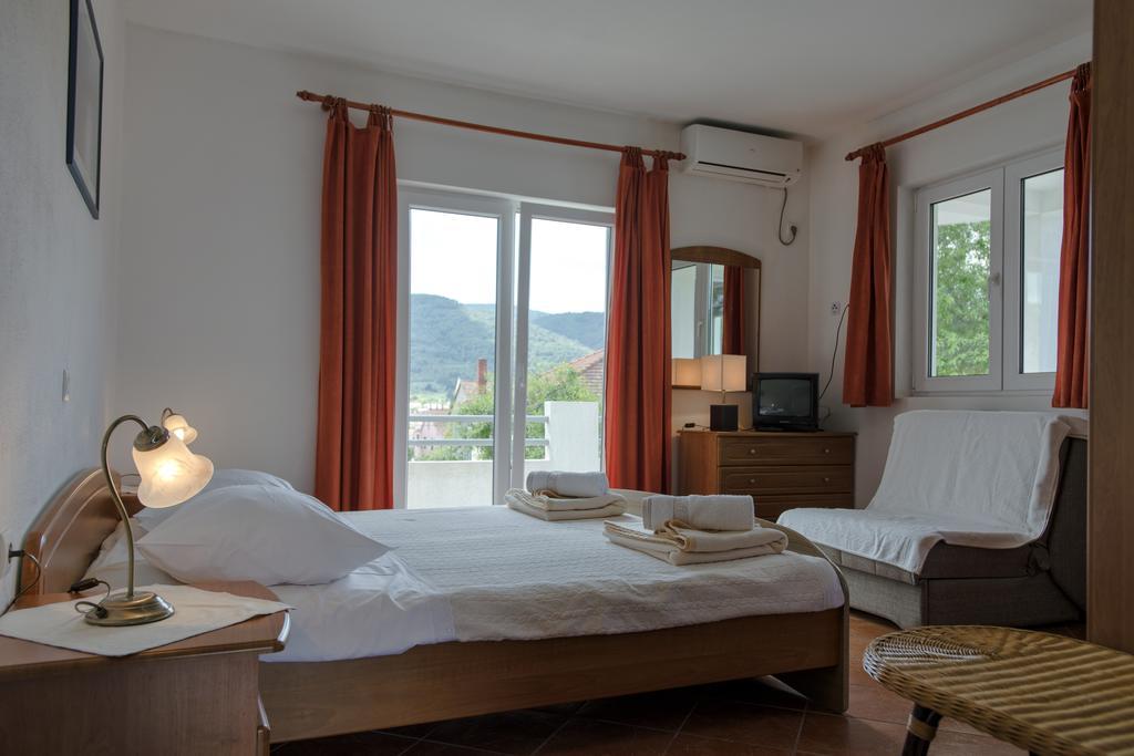 Apartments Markovic Stari Grad  Oda fotoğraf